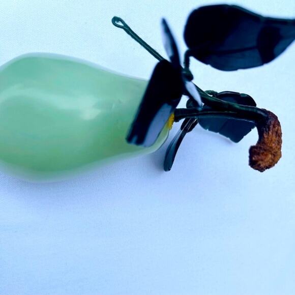 Vintage Carved Nephrite Jade PEAR & Leaves Fruit Sculpture Kitchen Decor - Picture 5 of 11